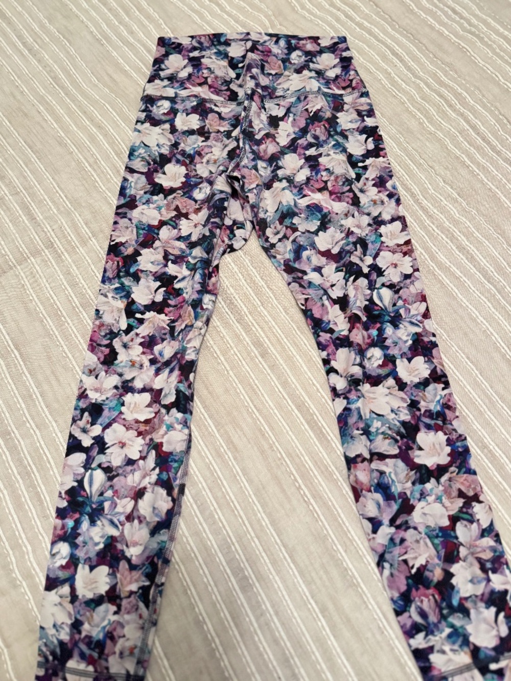 Lululemon Align Leggings- Size 6